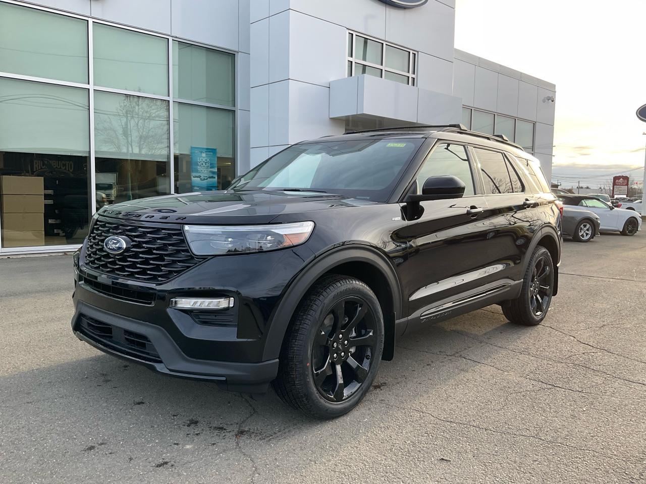 Image - 2023 Ford Explorer ST-Line