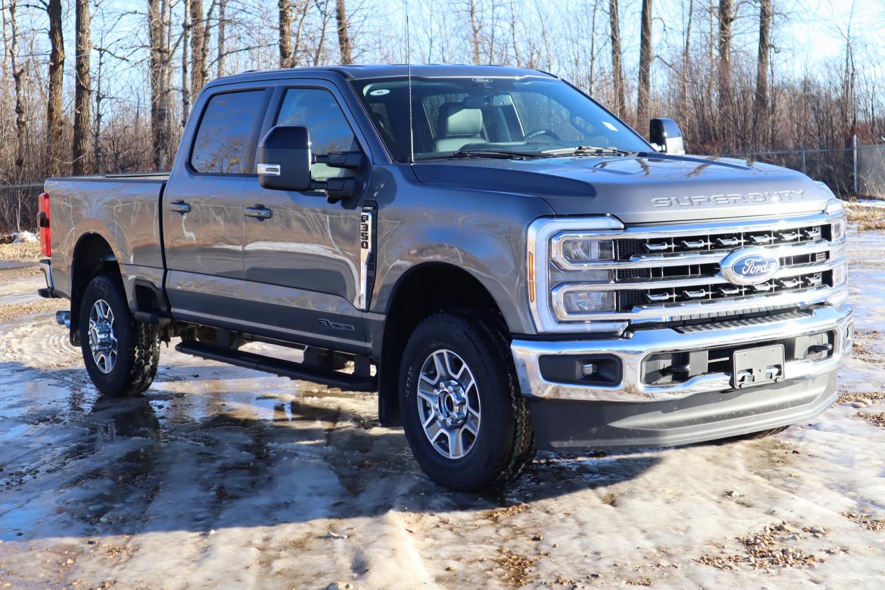 2024 Ford F-350 Super Duty SRW Lariat Photo5