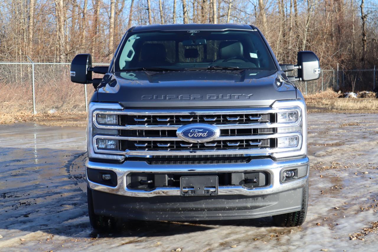 2024 Ford F-350 Super Duty SRW Lariat Photo5