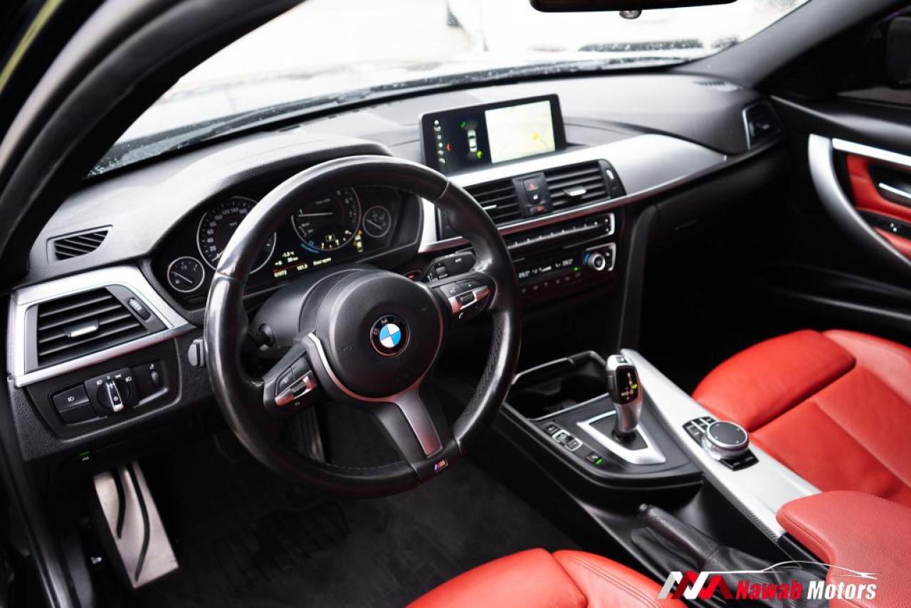 2018 BMW 3 Series 330i xDrive|RED INTERIOR|SUNROOF|BLACK ALLOYS|M STEERING| Photo4