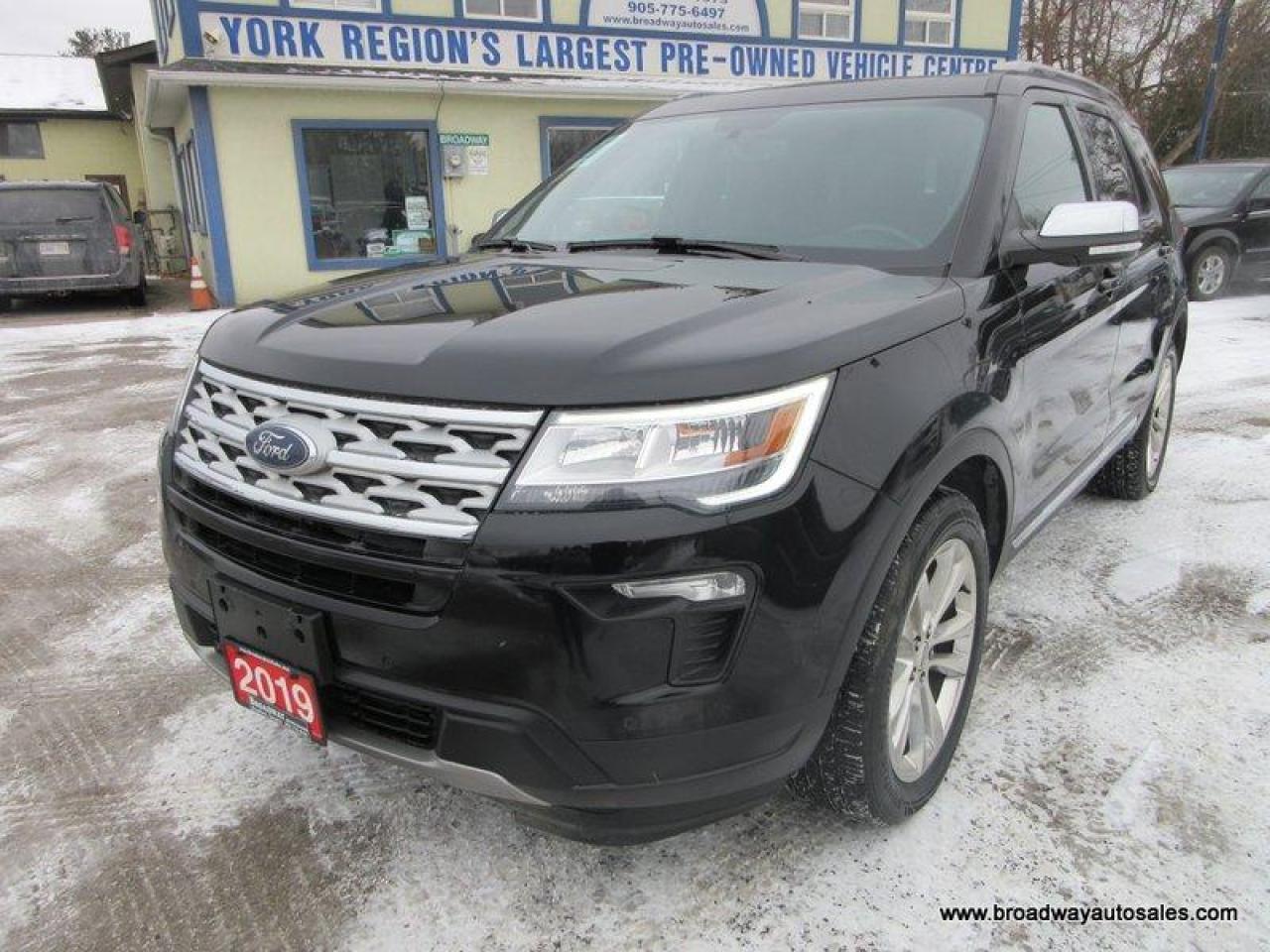 Used 2019 Ford Explorer FOUR-WHEEL DRIVE XLT-MODEL 7 PASSENGER 3.5L - V6.. BENCH & 3RD ROW.. NAVIGATION.. LEATHER.. HEATED SEATS.. DUAL SUNROOF.. BACK-UP CAMERA.. for sale in Bradford, ON