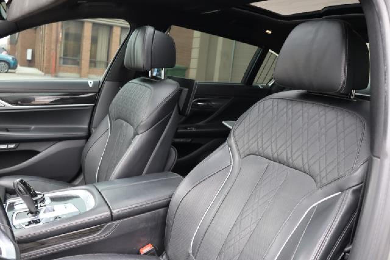 Used 2016 BMW 7 Series 750i xDrive M Sport for sale in Oakville, ON