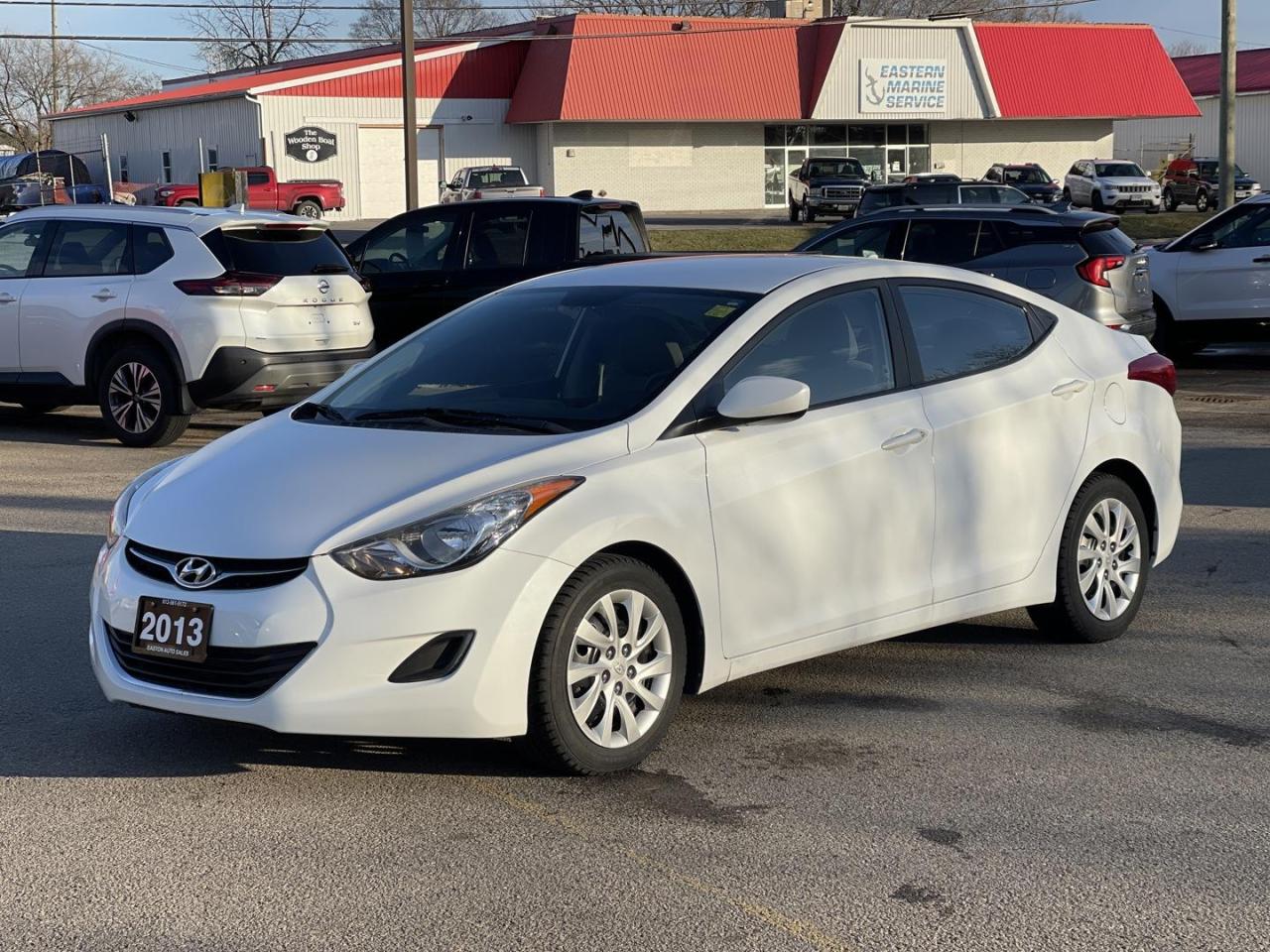 Used 2013 Hyundai Elantra Limited 68,000KM for sale in Gananoque, ON