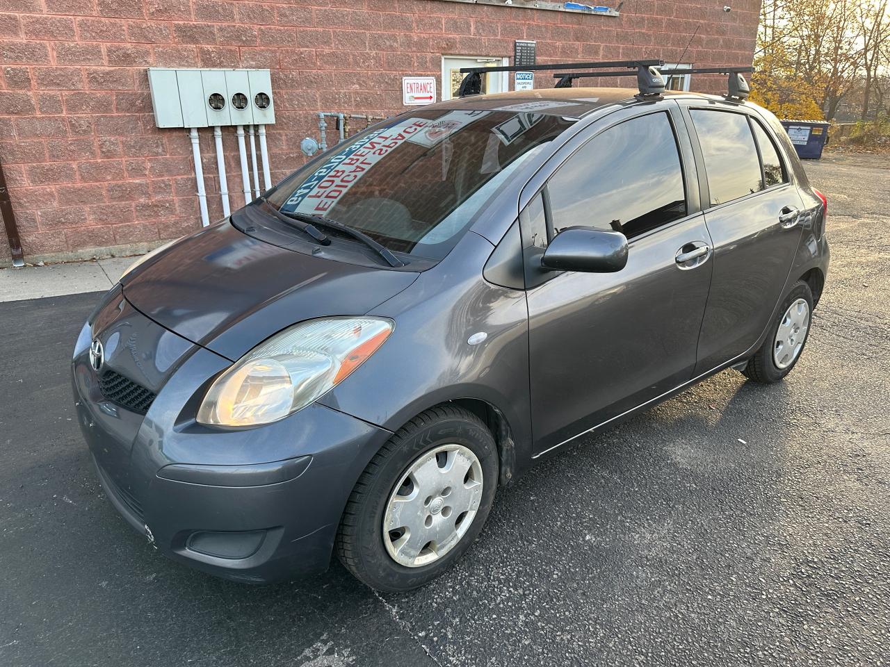 Used 2010 Toyota Yaris LE 1.5L 5dr HB Auto - ONE OWNER - CERTIFIED for sale in Cambridge, ON