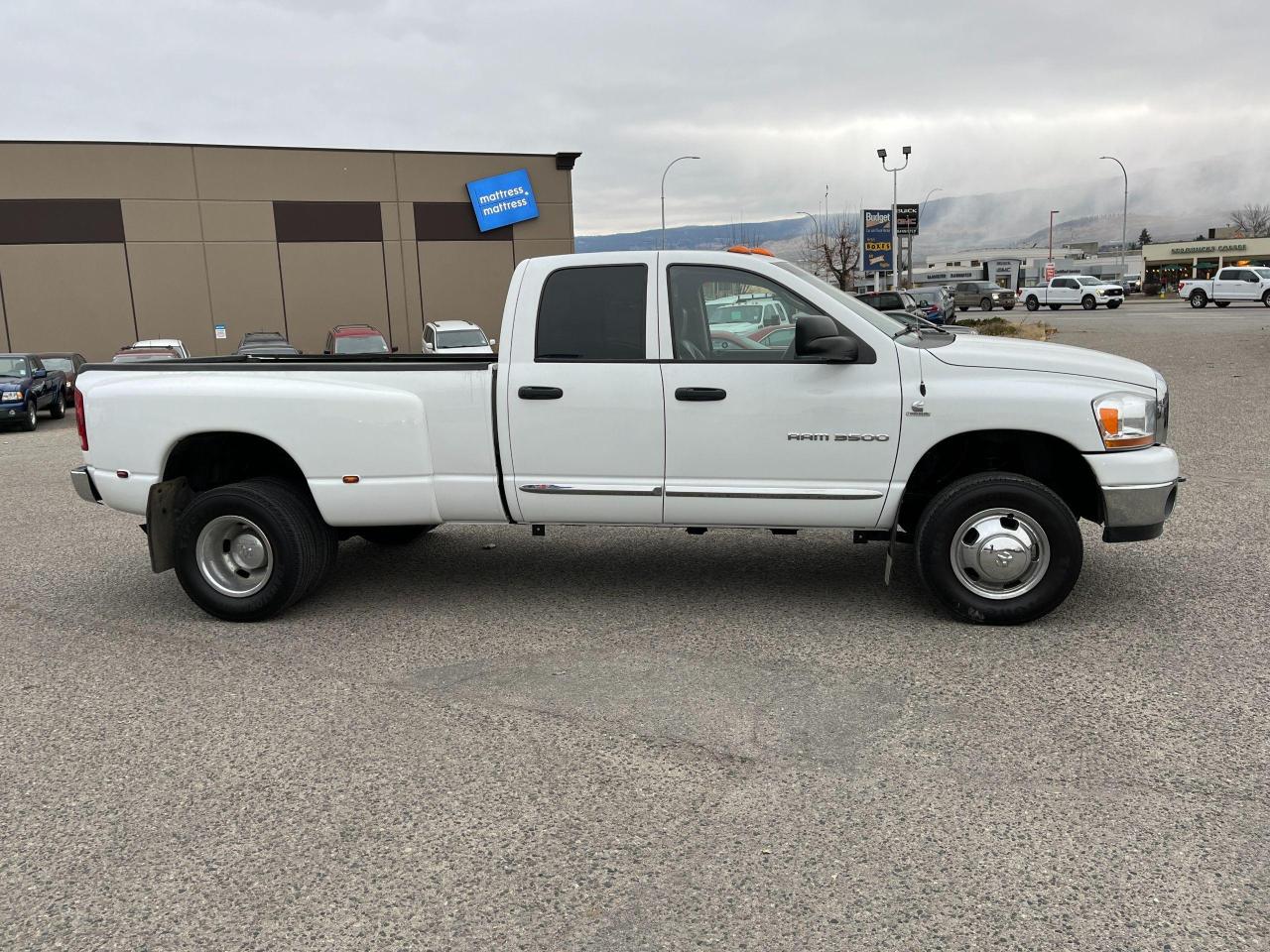 2006 Dodge Ram 3500 Low Km Cummins Quad Cab 4x4 - Photo #4