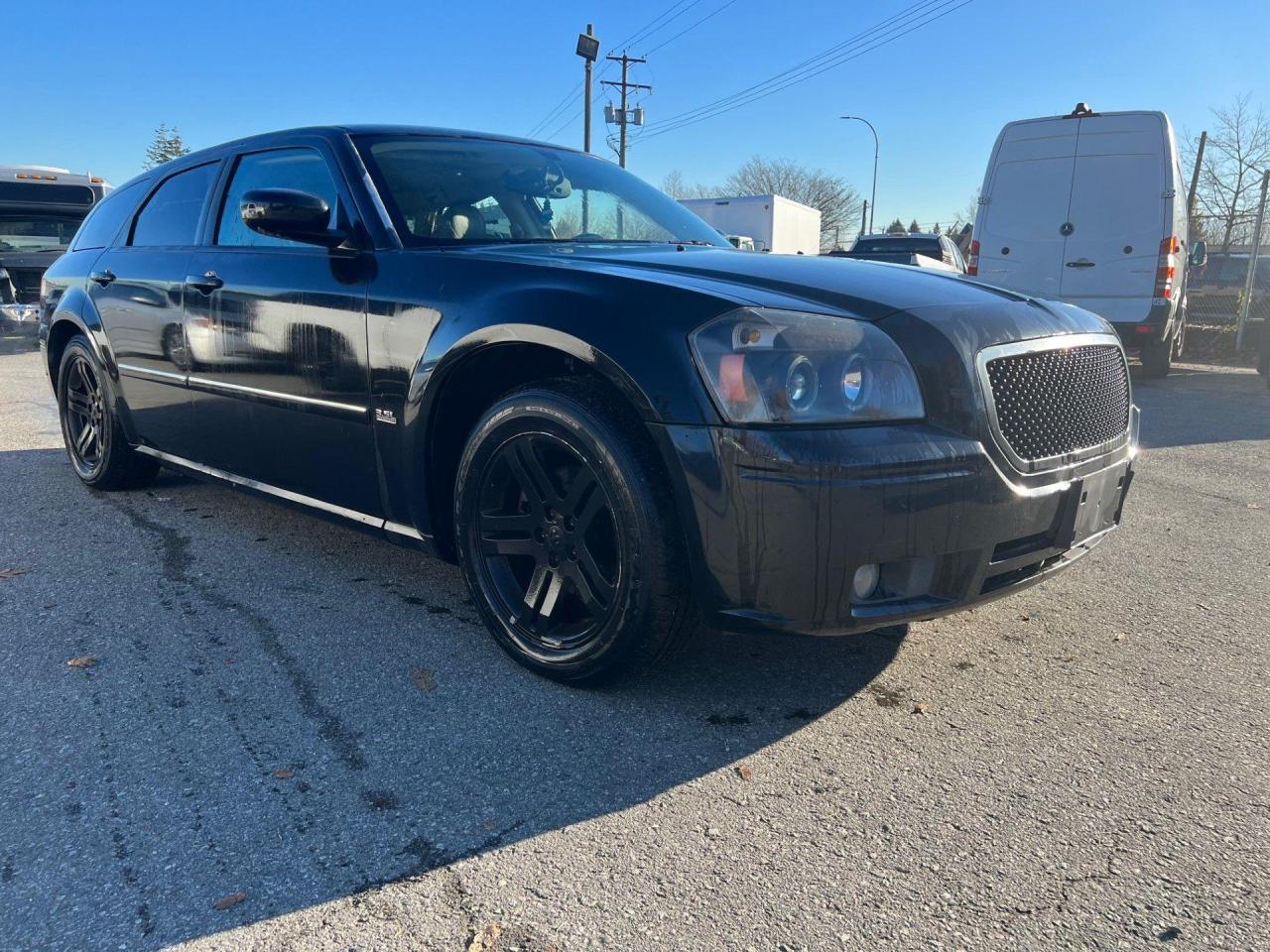 Used 2006 Dodge Magnum SXT for sale in Surrey, BC