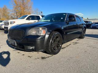 2006 Dodge Magnum SXT - Photo #2