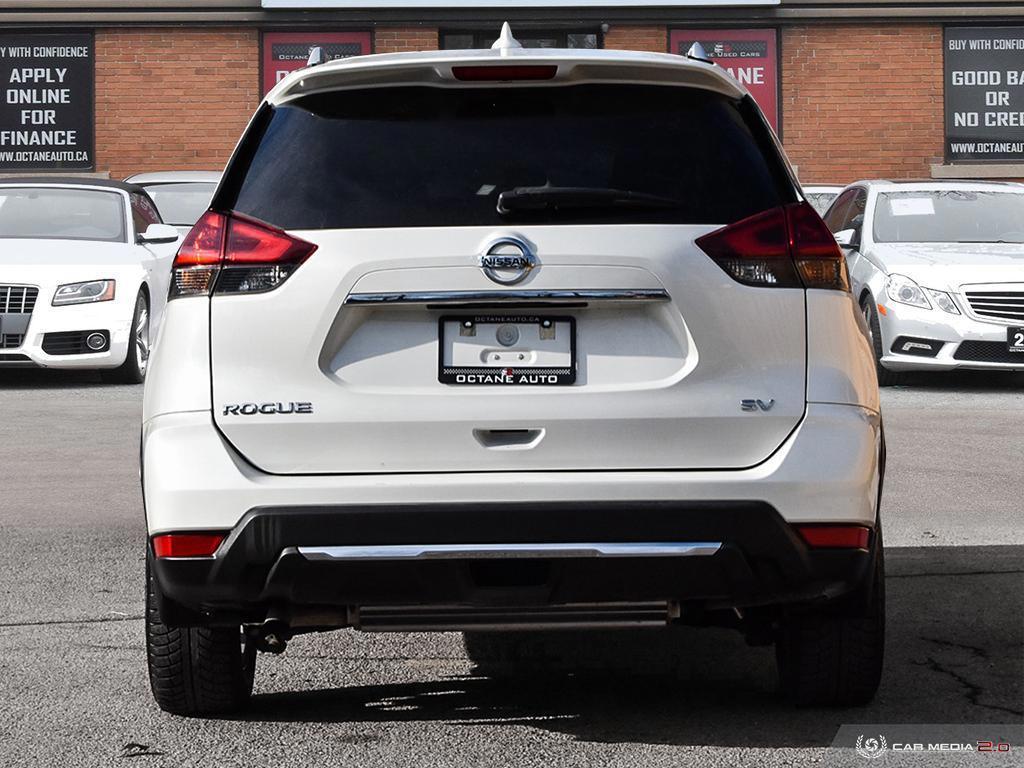 2018 Nissan Rogue SV - Photo #5