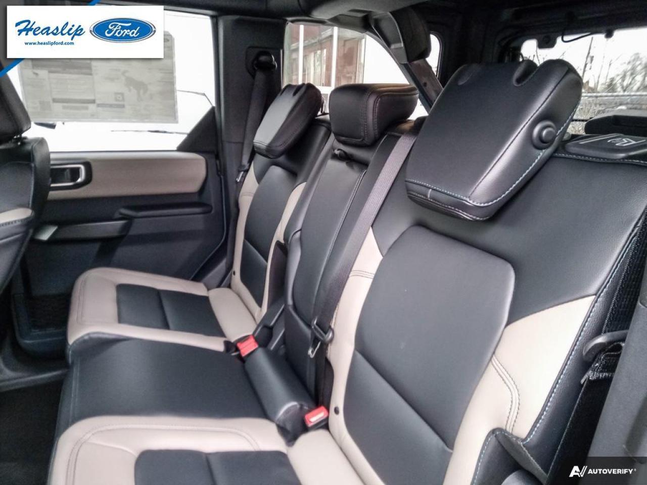 2024 Ford Bronco WildTrak Photo5