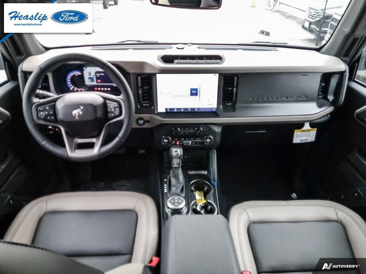 2024 Ford Bronco WildTrak Photo5