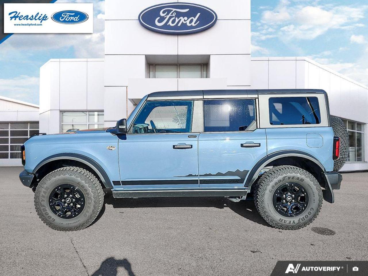 2024 Ford Bronco WildTrak Photo5