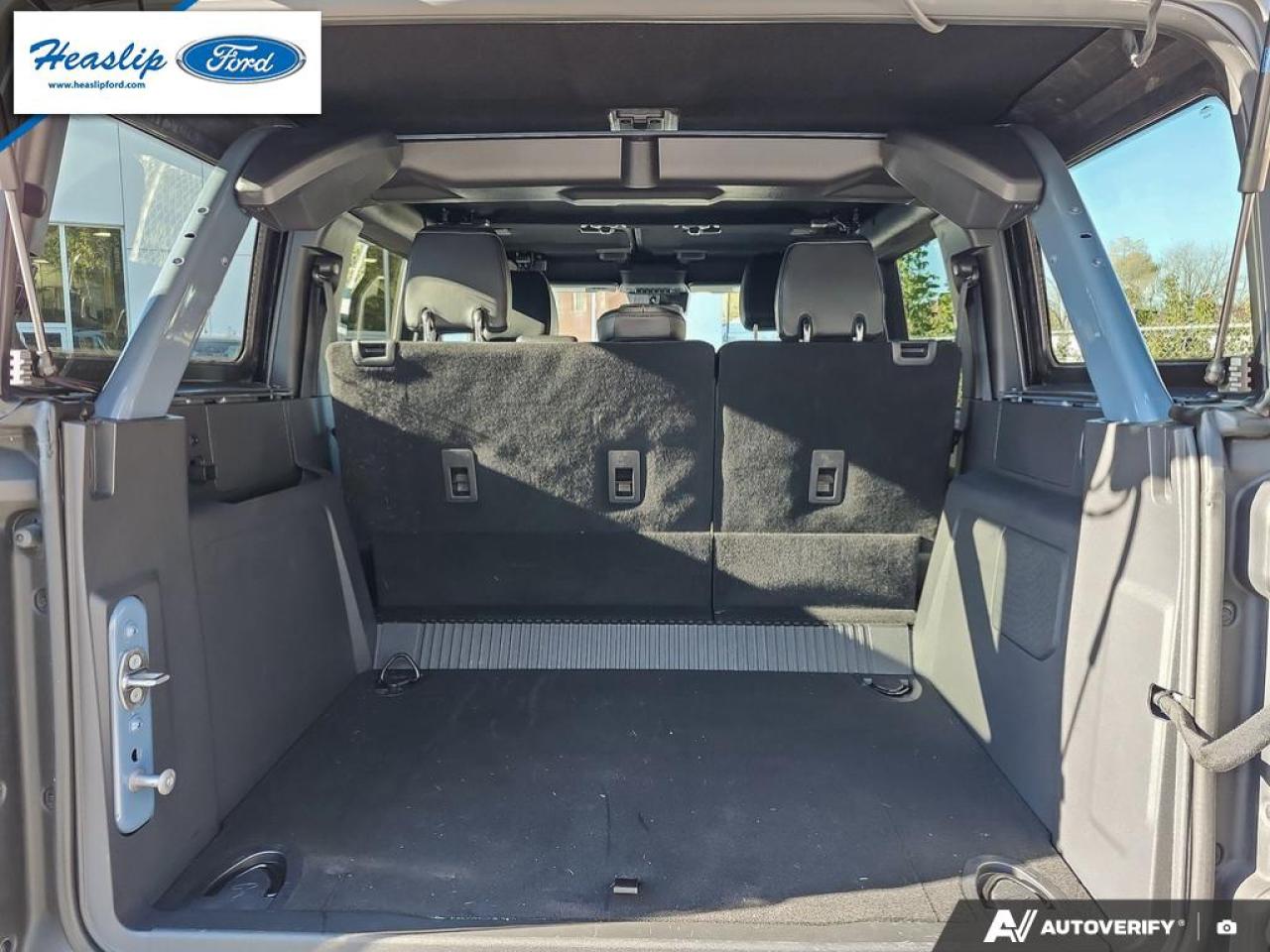 2024 Ford Bronco WildTrak Photo5