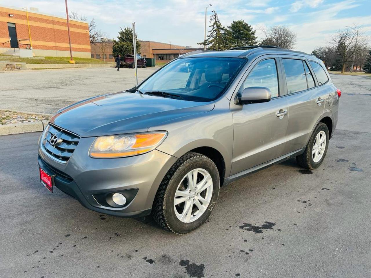 Used 2010 Hyundai Santa Fe AWD 4DR V6 AUTO GL for sale in Mississauga, ON