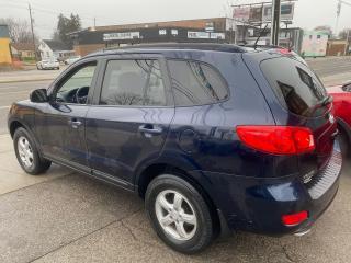 2009 Hyundai Santa Fe GLS AWD 4dr 3.3L Auto - Photo #3