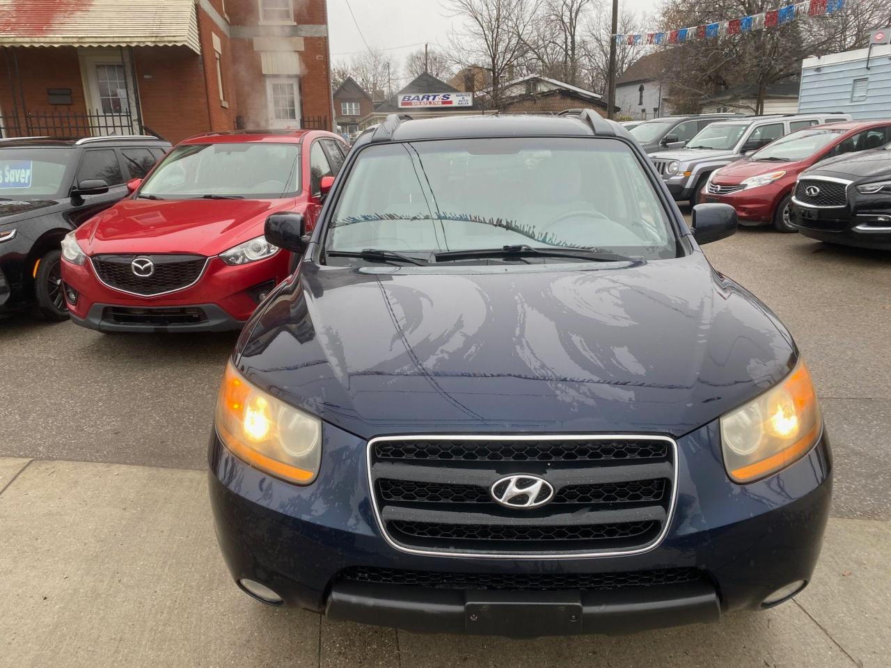 2009 Hyundai Santa Fe GLS AWD 4dr 3.3L Auto - Photo #5