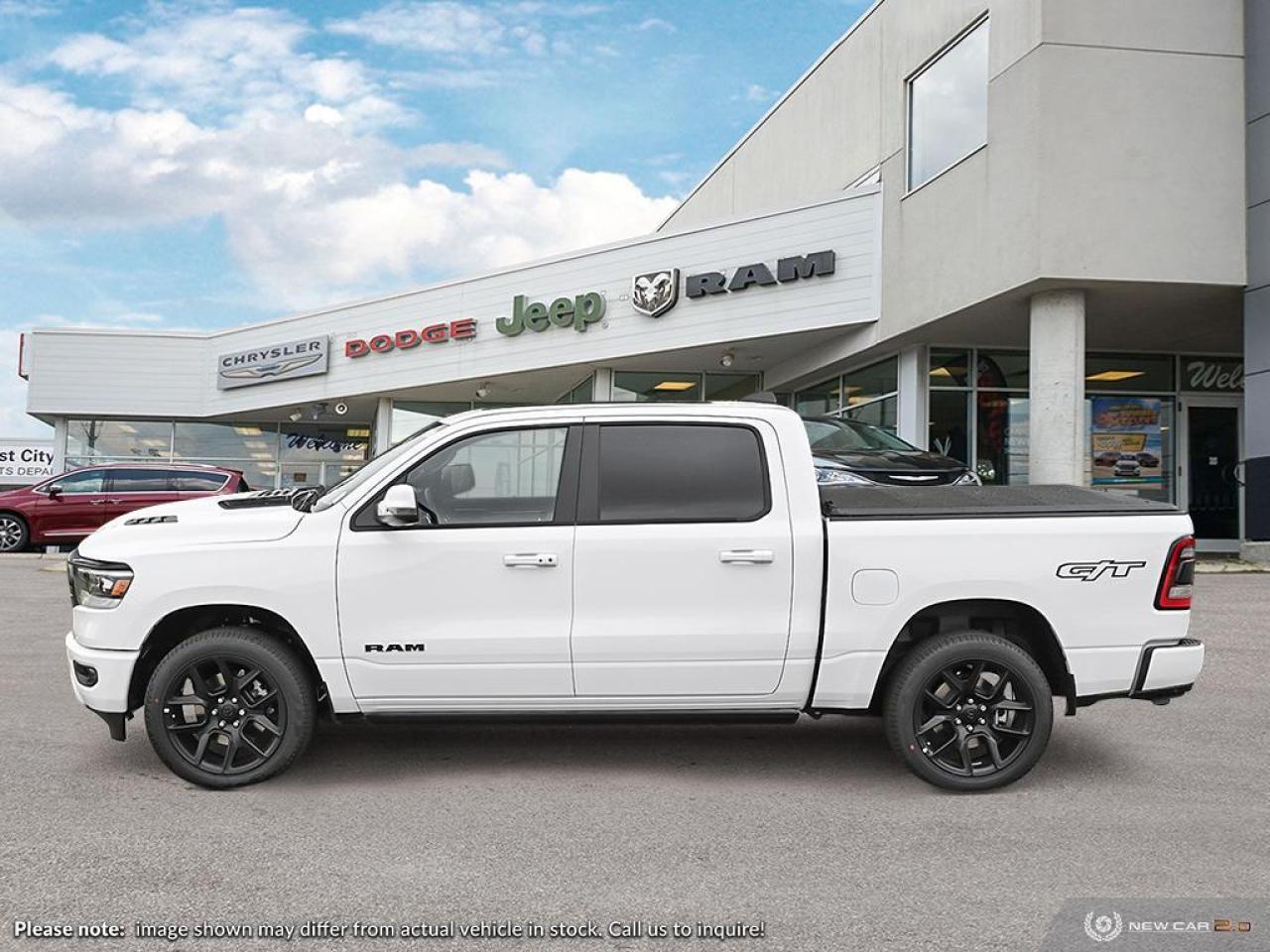 2024 RAM 1500 SPORT Photo2
