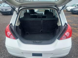 2012 Nissan Versa 5dr HB Auto 1.8 S - Photo #5