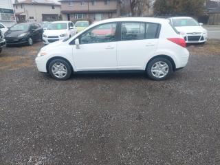 Used 2012 Nissan Versa 5dr HB Auto 1.8 S for sale in Oshawa, ON