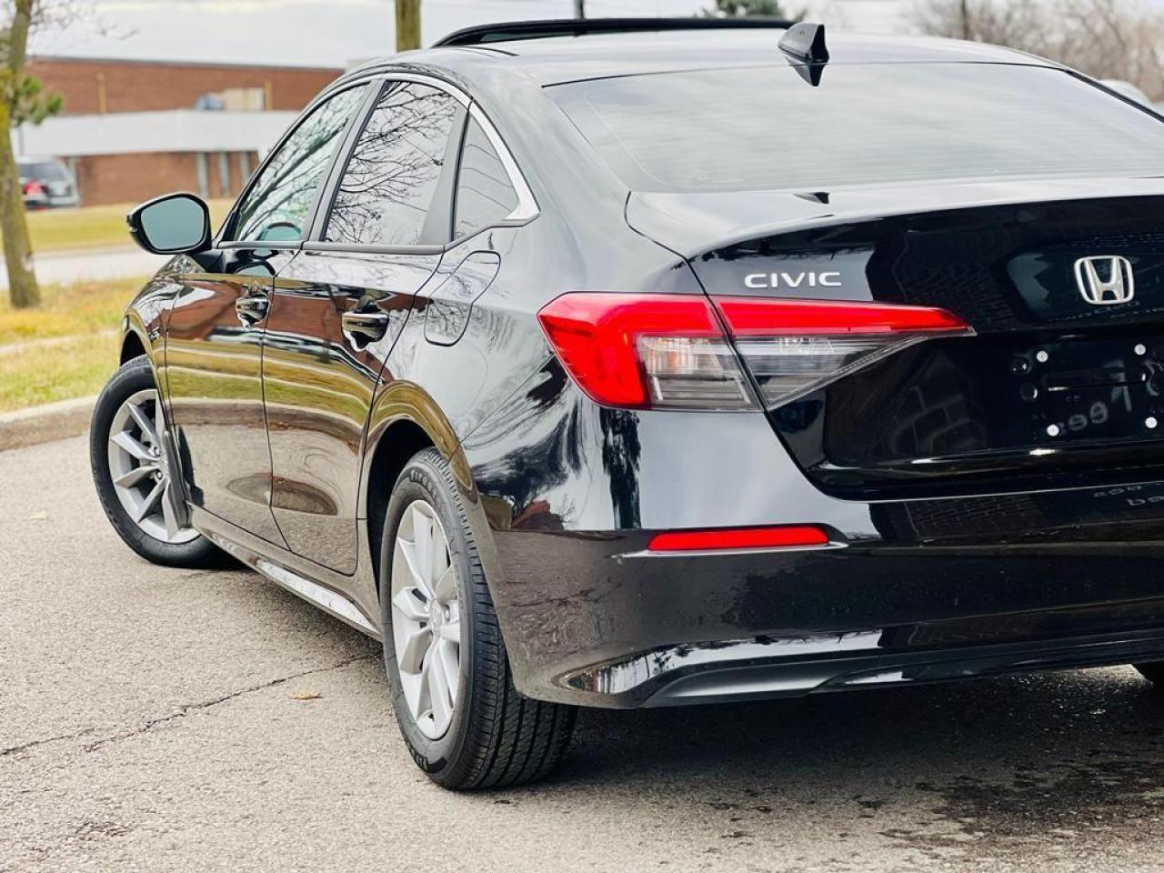2023 Honda Civic EX Photo4