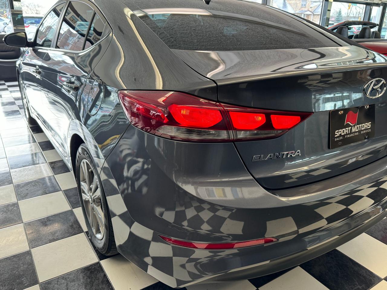 2018 Hyundai Elantra GL SE+Sunroof+ApplePlay+Camera+Tinted+CLEAN CARFAX Photo42