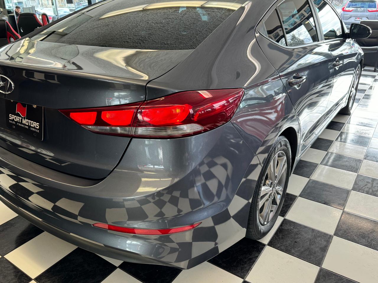 2018 Hyundai Elantra GL SE+Sunroof+ApplePlay+Camera+Tinted+CLEAN CARFAX - Photo #43