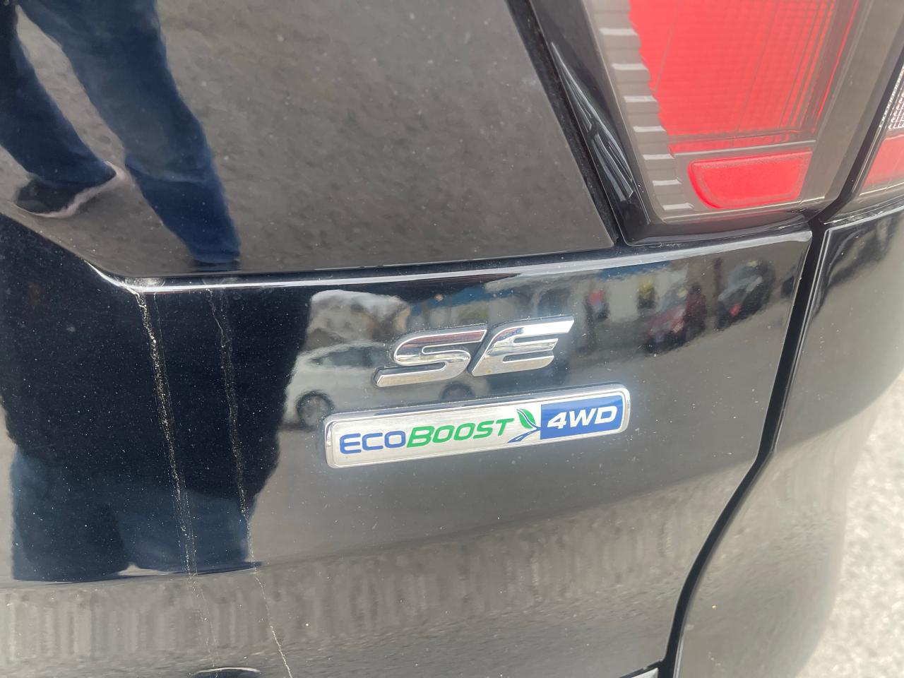 2018 Ford Escape SE, 4 Wheel Drive, Back-Up-Camera, Alloys, - Photo #6