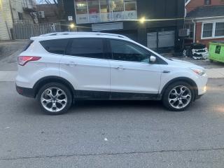 2013 Ford Escape TITANIUM/AWD/NAV/CAM/SUNR/LEATHER/CERTIFIED/4CYL - Photo #4