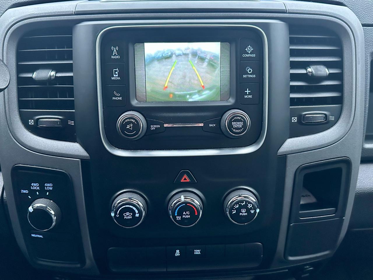 2015 RAM 1500 ST - Photo #16