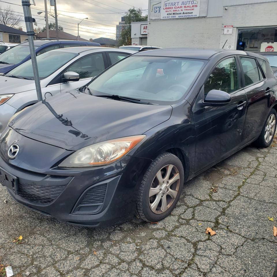 2011 Mazda MAZDA3  - Photo #3