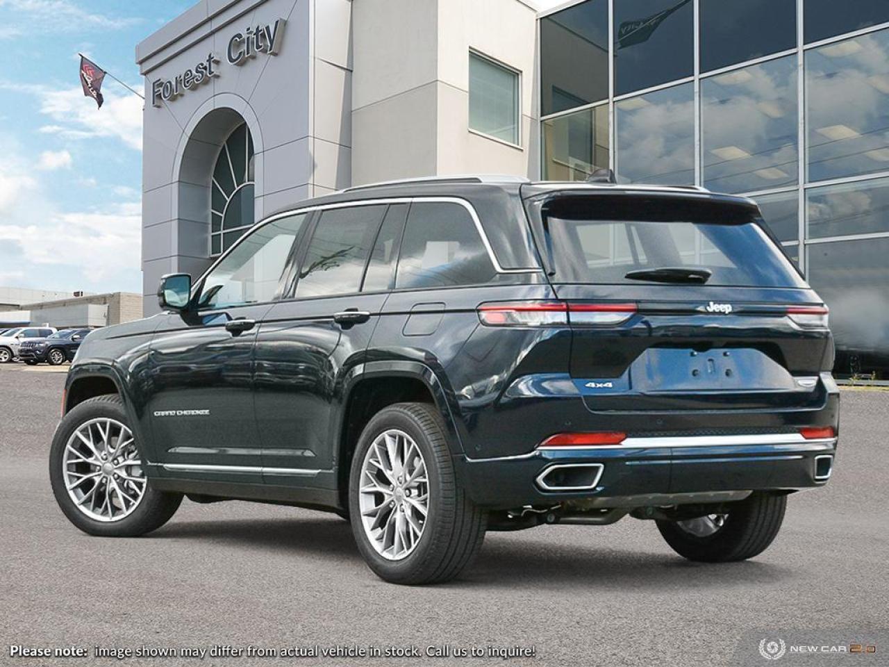 2024 Jeep Grand Cherokee Summit Photo3