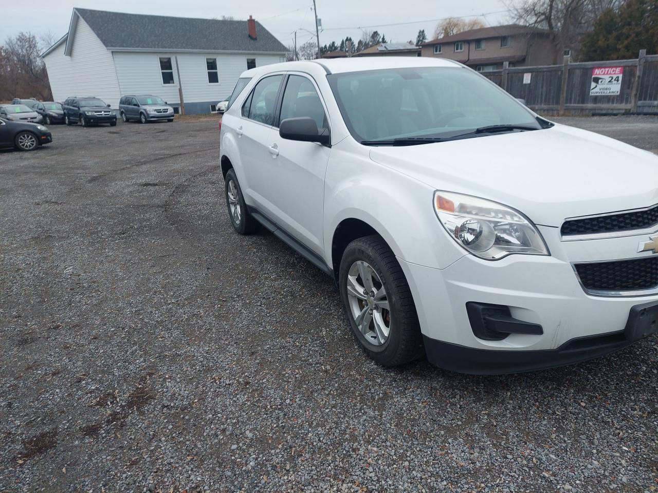 2011 Chevrolet Equinox AWD 4dr - Photo #4