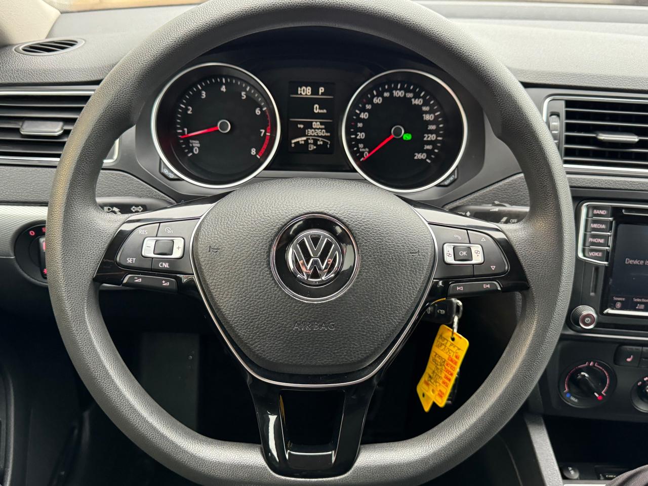 2016 Volkswagen Jetta Trendline+Camera+ApplePlay+HeatedSeats - Photo #9