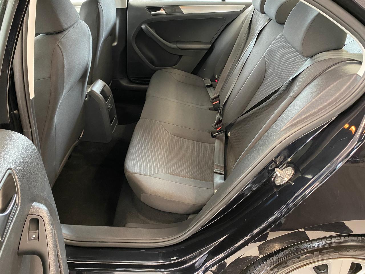 2016 Volkswagen Jetta Trendline+Camera+ApplePlay+HeatedSeats Photo23
