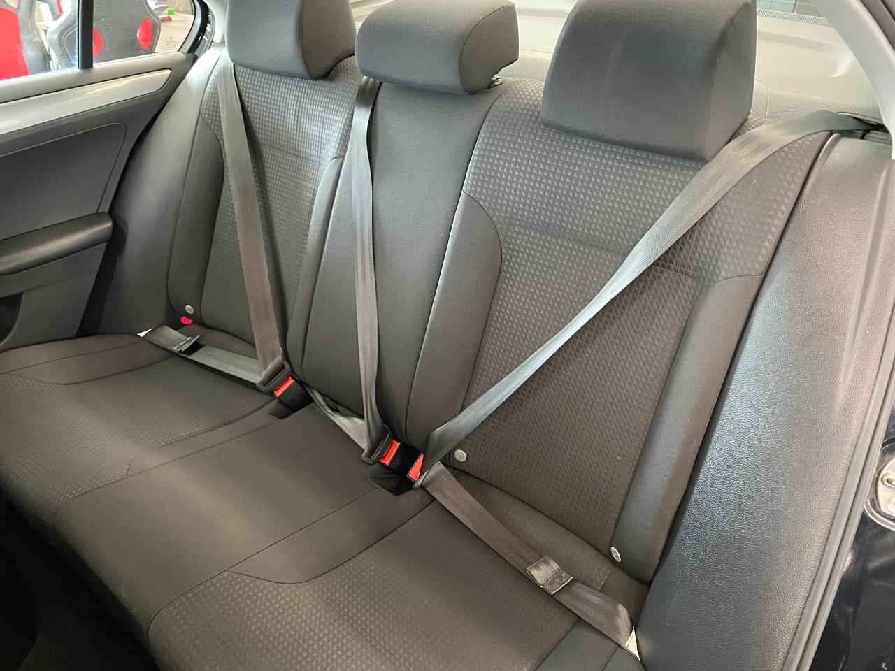 2016 Volkswagen Jetta Trendline+Camera+ApplePlay+HeatedSeats - Photo #24