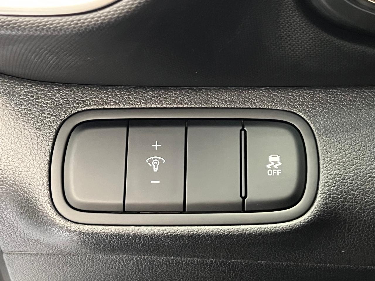2021 Hyundai Venue Trend+Remote Start+Roof+ApplePlay+Heated Seats+CAM - Photo #47