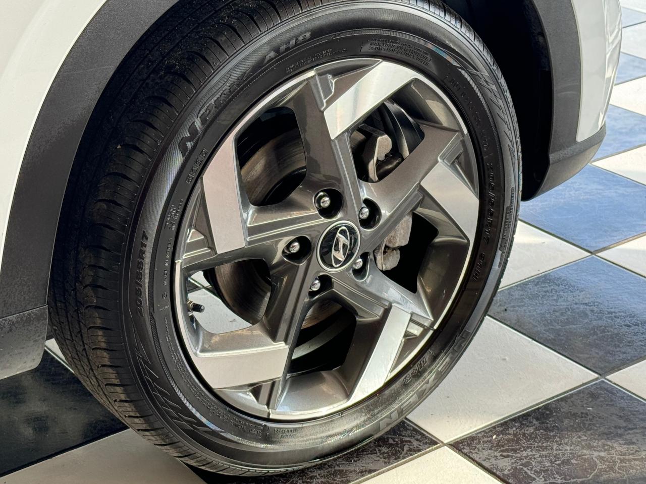 2021 Hyundai Venue Trend+Remote Start+Roof+ApplePlay+Heated Seats+CAM - Photo #56