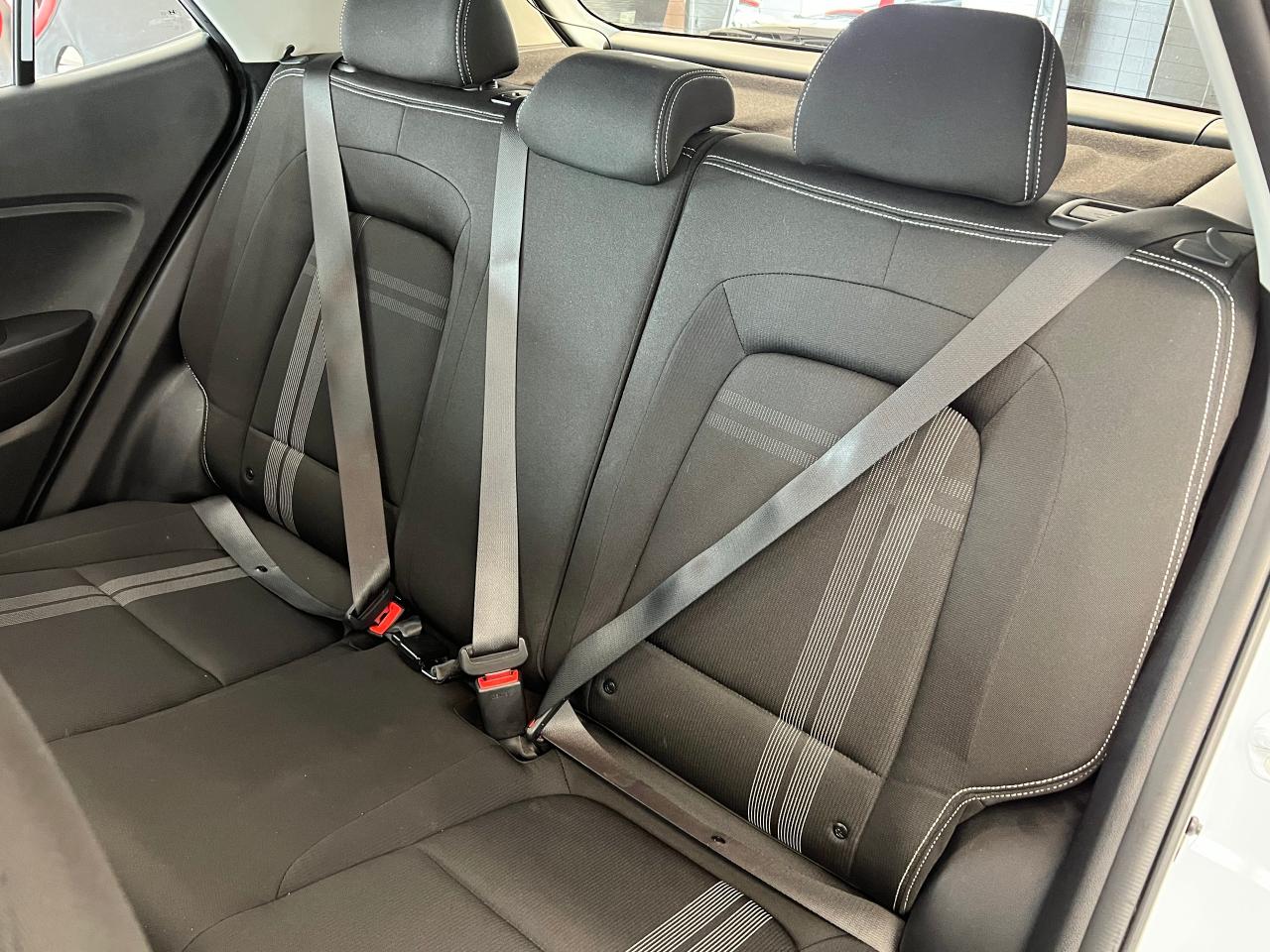 2021 Hyundai Venue Trend+Remote Start+Roof+ApplePlay+Heated Seats+CAM - Photo #25