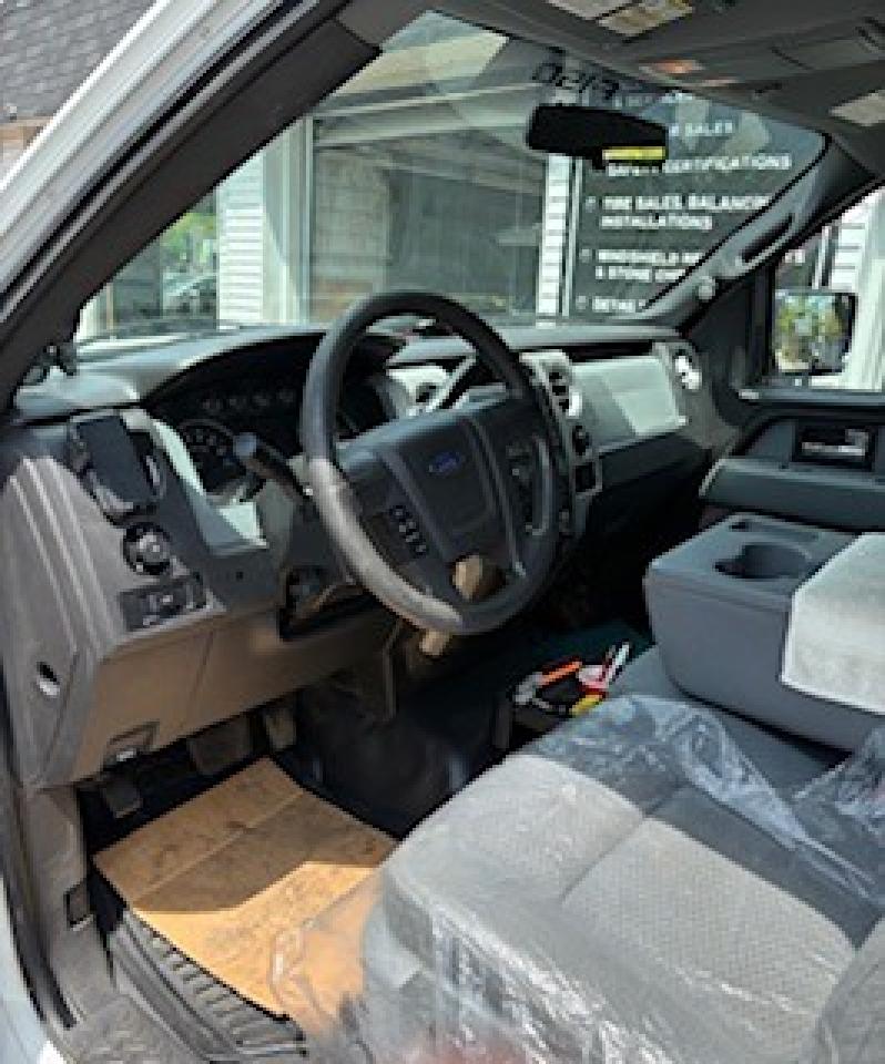 2012 Ford F-150 XLT Photo4