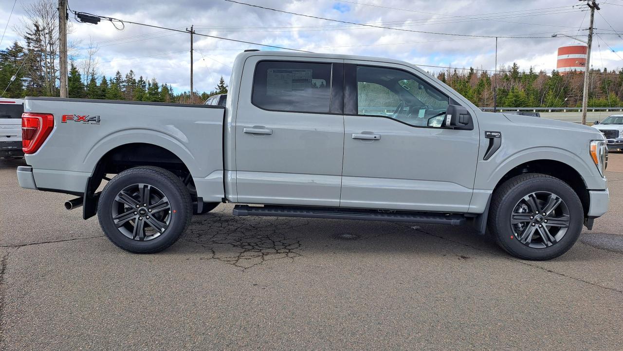 2023 Ford F-150 XLT 4WD SUPERCREW 5.5' BOX Photo5