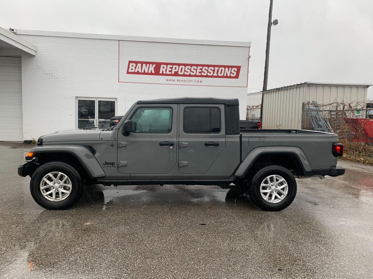 2023 Jeep Gladiator Sport S