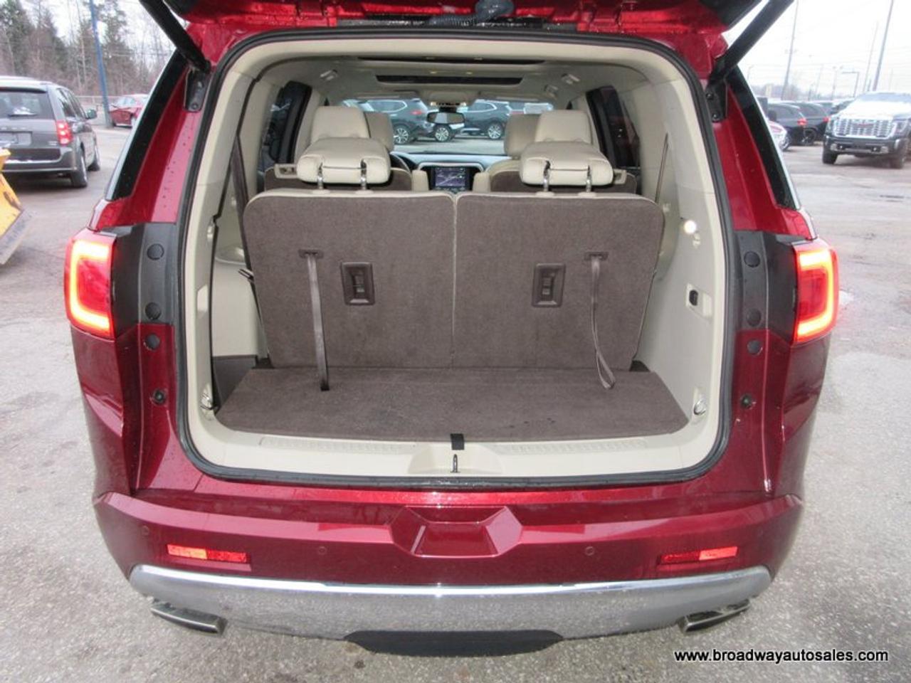 2017 GMC Acadia ALL-WHEEL DRIVE DENALI-MODEL 6 PASSENGER 3.6L - V6.. NAVIGATION.. LEATHER.. HEATED SEATS & WHEEL.. DUAL SUNROOF.. BACK-UP CAMERA.. BLUETOOTH SYSTEM.. Photo