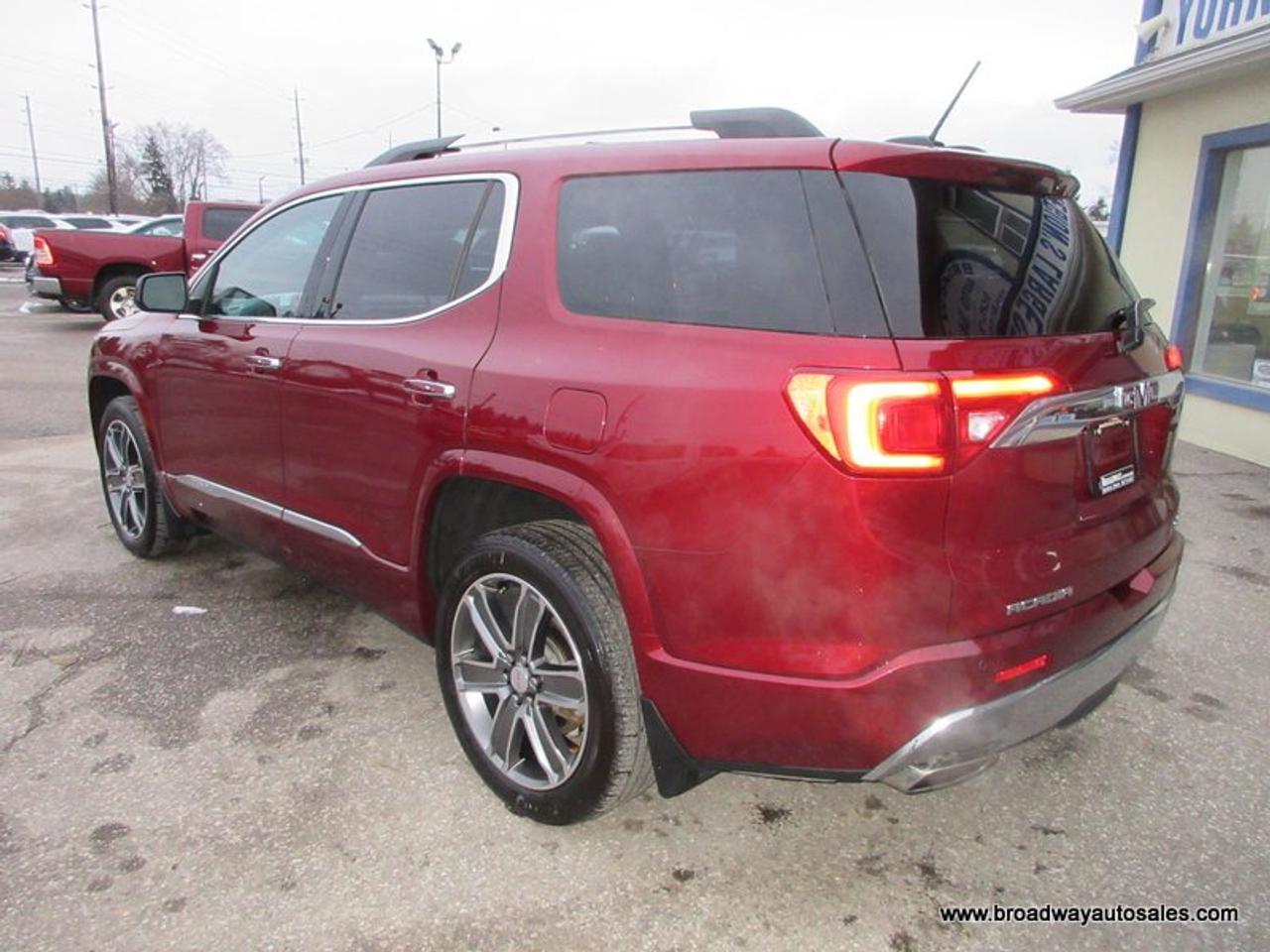 2017 GMC Acadia ALL-WHEEL DRIVE DENALI-MODEL 6 PASSENGER 3.6L - V6.. NAVIGATION.. LEATHER.. HEATED SEATS & WHEEL.. DUAL SUNROOF.. BACK-UP CAMERA.. BLUETOOTH SYSTEM.. Photo