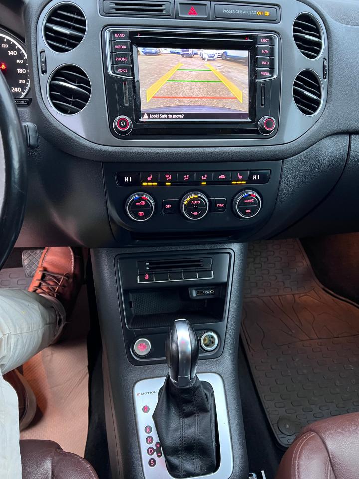 2017 Volkswagen Tiguan  - Photo #14