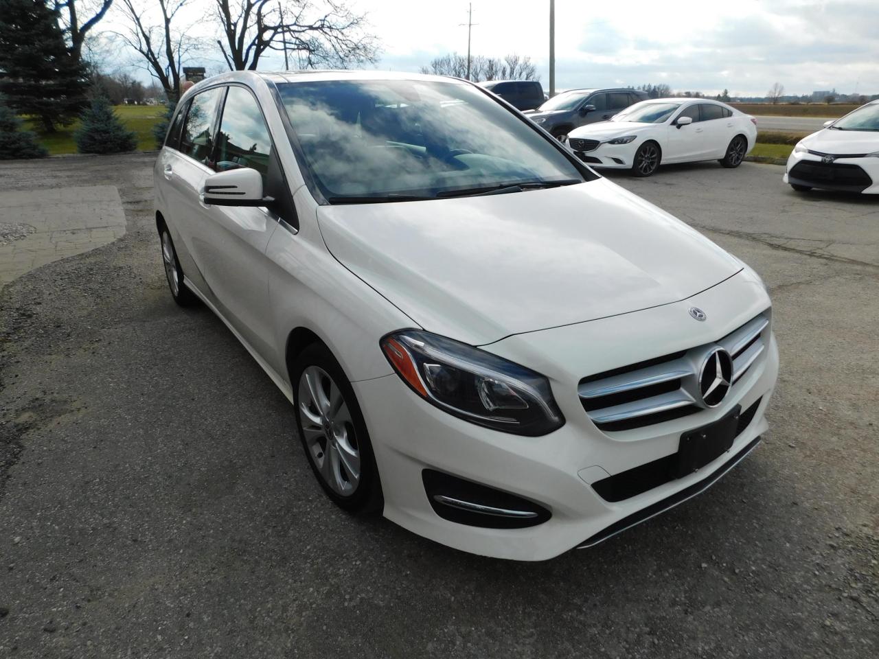 2018 Mercedes-Benz B-Class Sport | Navi | Dual Roof | Backup Camera | - Photo #5