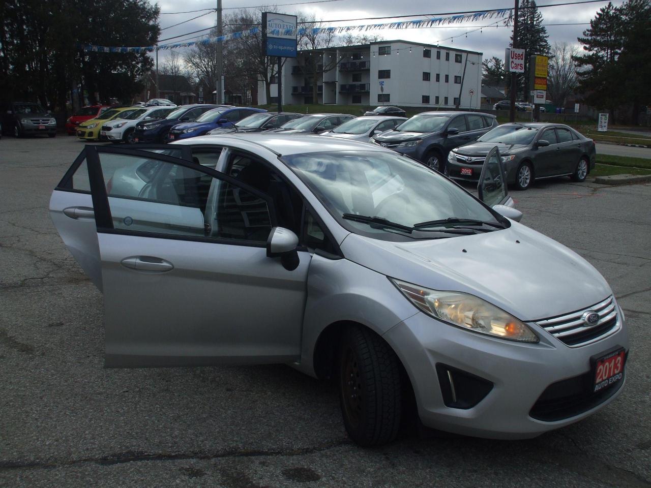 2013 Ford Fiesta SE,One Owner,Auto,Bluetooth,Heated Seats,Certified - Photo #22