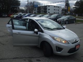 2013 Ford Fiesta SE,One Owner,Auto,Bluetooth,Heated Seats,Certified - Photo #22