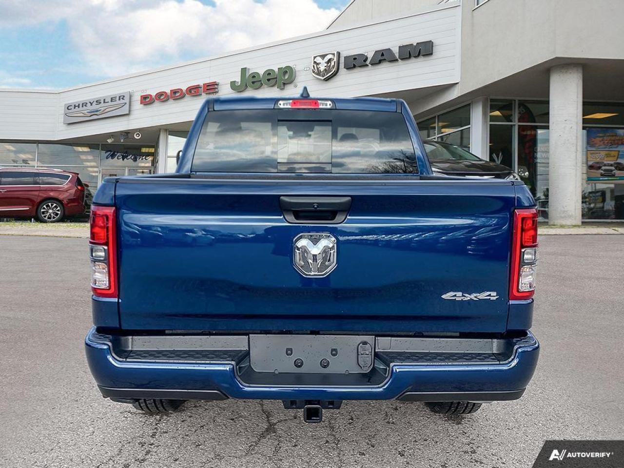 2024 RAM 1500 TRADESMAN Photo3