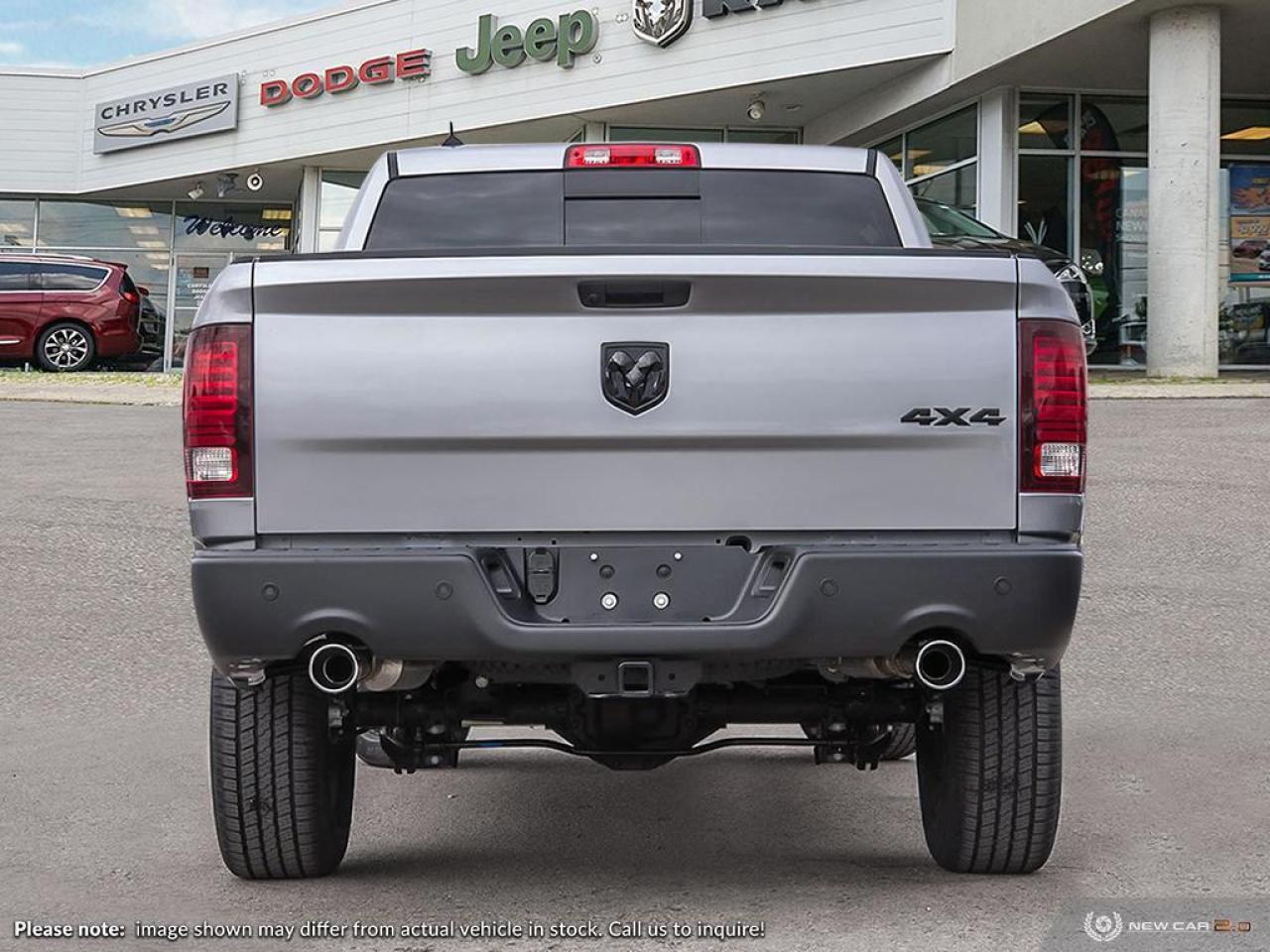 2023 RAM 1500 Classic SLT Photo4