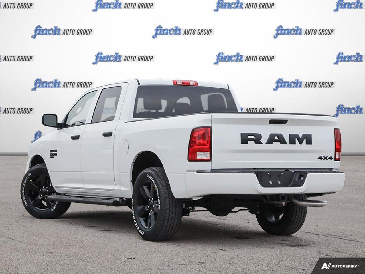 2023 RAM 1500 Classic TRADESMAN Photo3