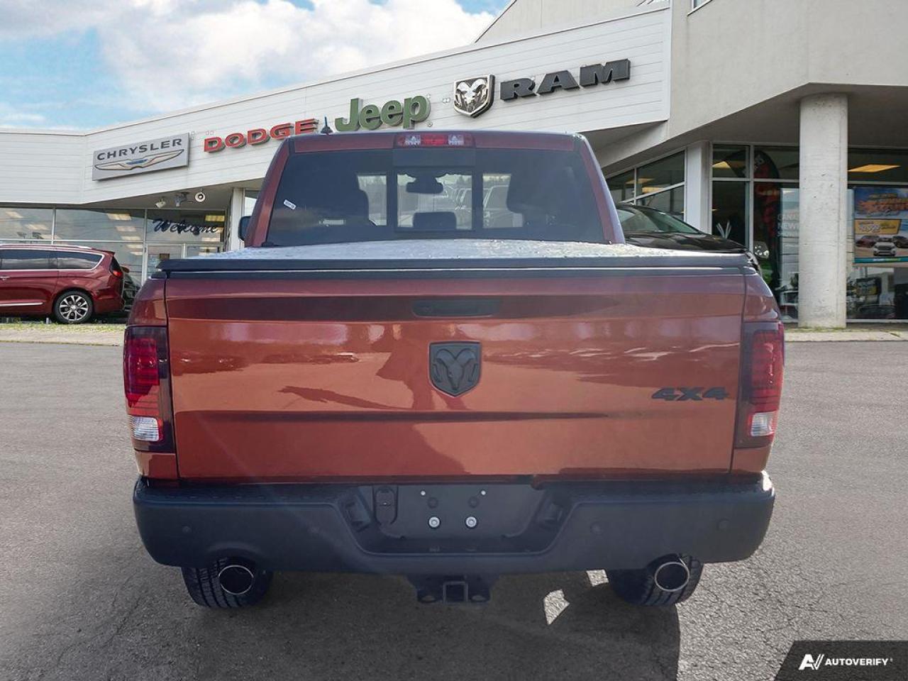 2023 RAM 1500 Classic SLT Photo3